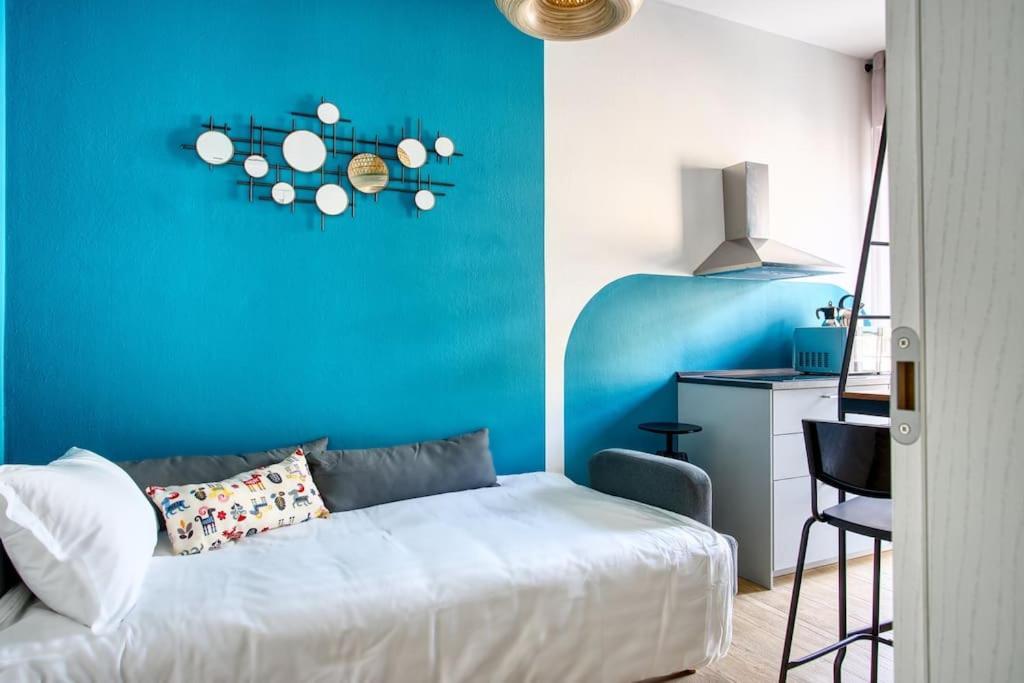 Altido Quirky Flat With Balcony Milano