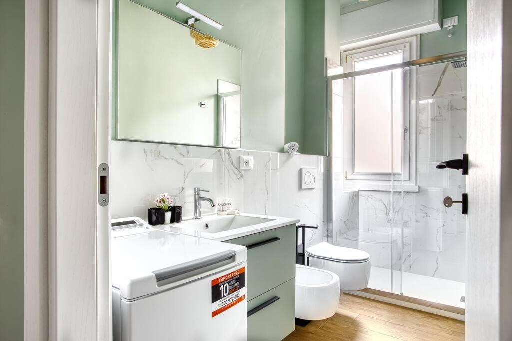 Altido Quirky Flat With Balcony Appartamento Milano